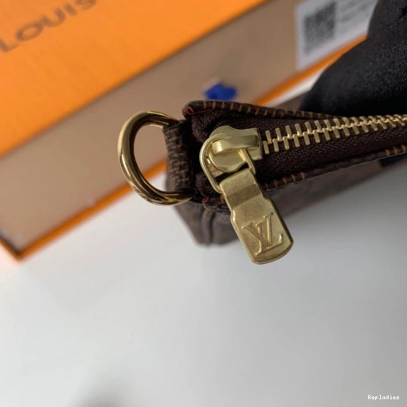 Repladies Louis Vuitton POCHETTE ACCESSOIRES 0807